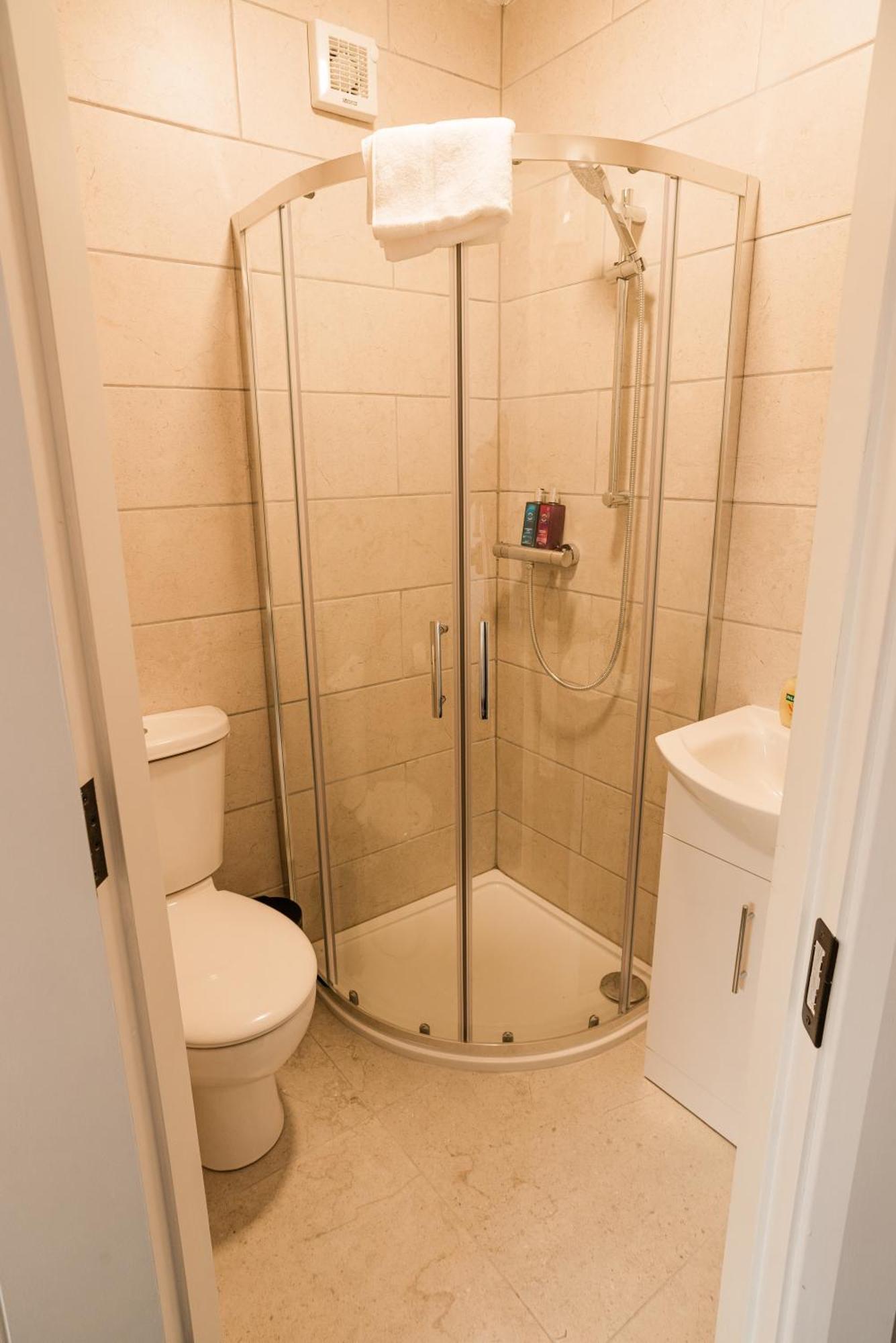 Westwood Court Hotell Galway Exteriör bild